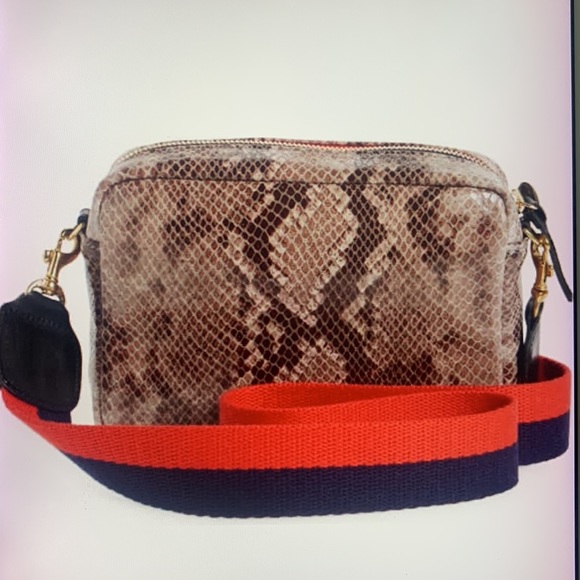 - Clare .V Midi Sac Croc Print Leather Crossbody Bag
CLARE V. - Picture 3 of 7